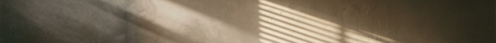 Play of light — Product in studio